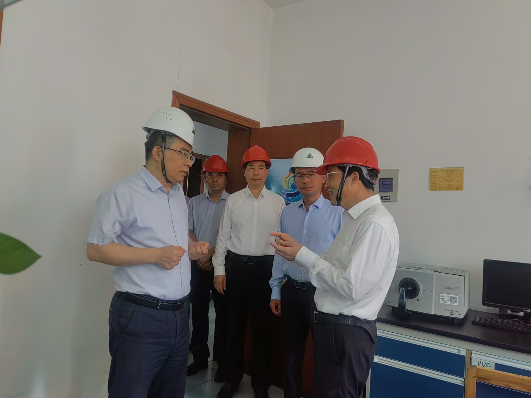 宣城市組織部長朱立軍走進申蘭華