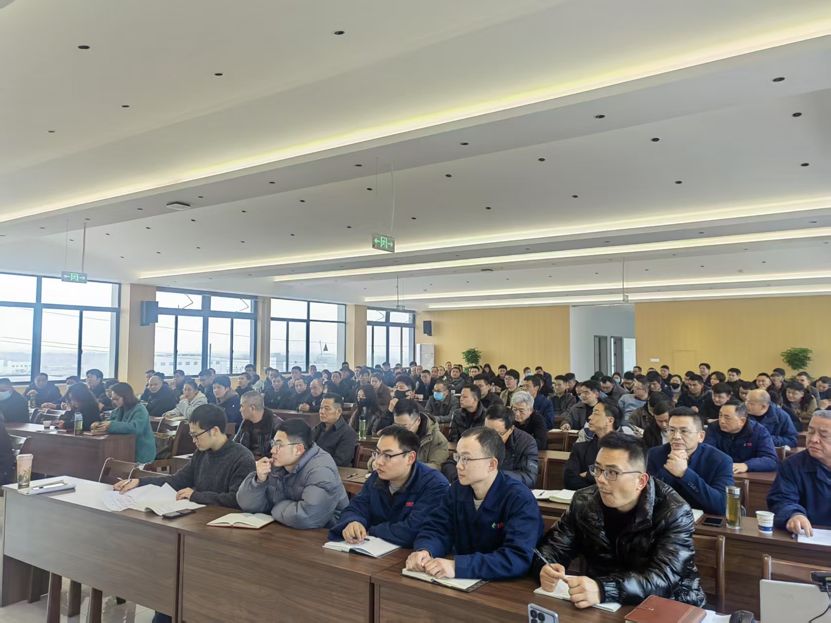 乘風破浪啟新程 勇毅前行展藍圖(圖3) 總結(jié)3.jpg