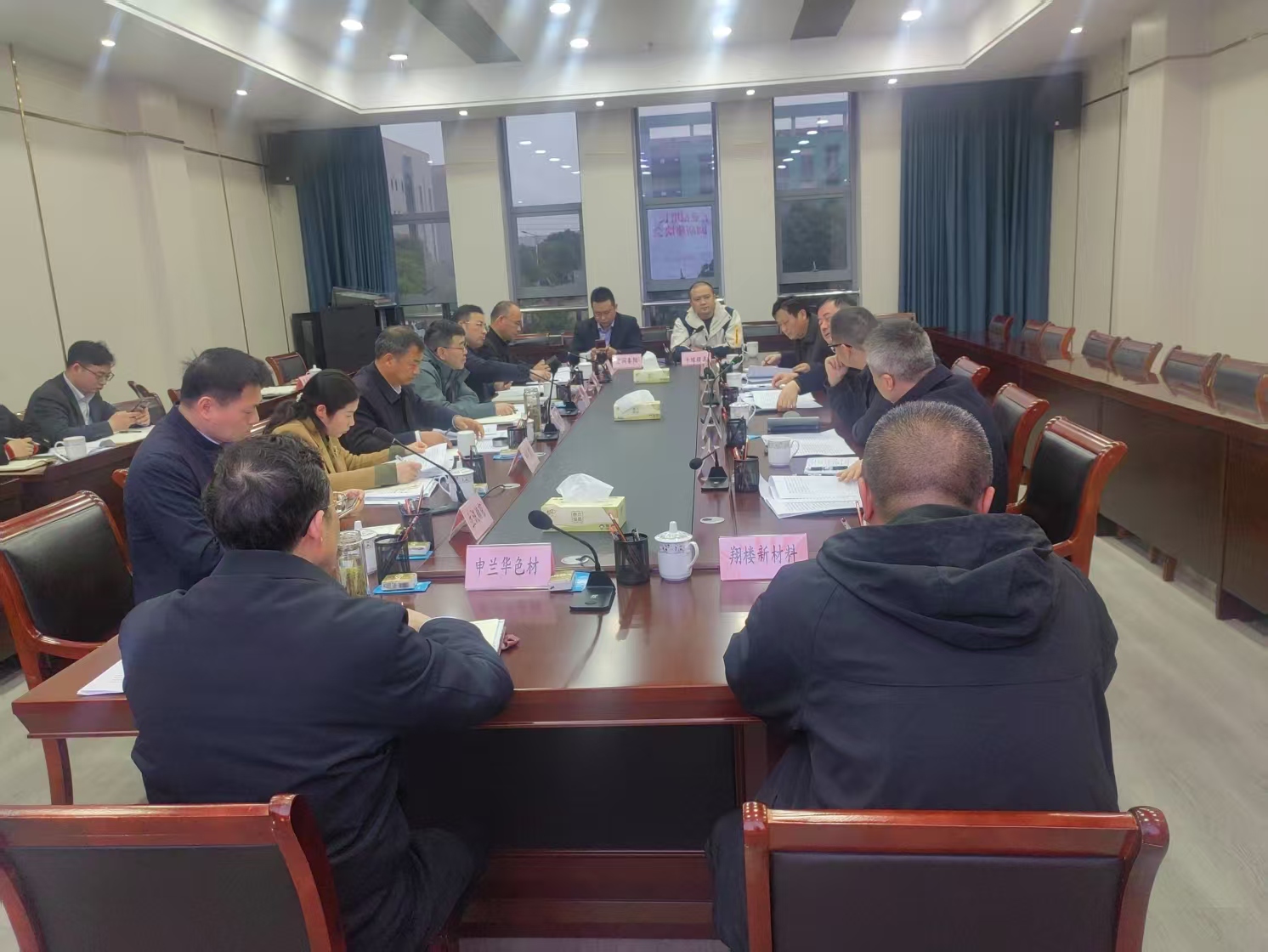 創(chuàng)新驅(qū)動(dòng)破內(nèi)卷 申蘭華開(kāi)啟新征程(圖4) 20250313省工信廳程廳長(zhǎng)調(diào)研 (5).jpg